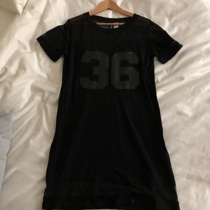 Sporty T-shirt dress